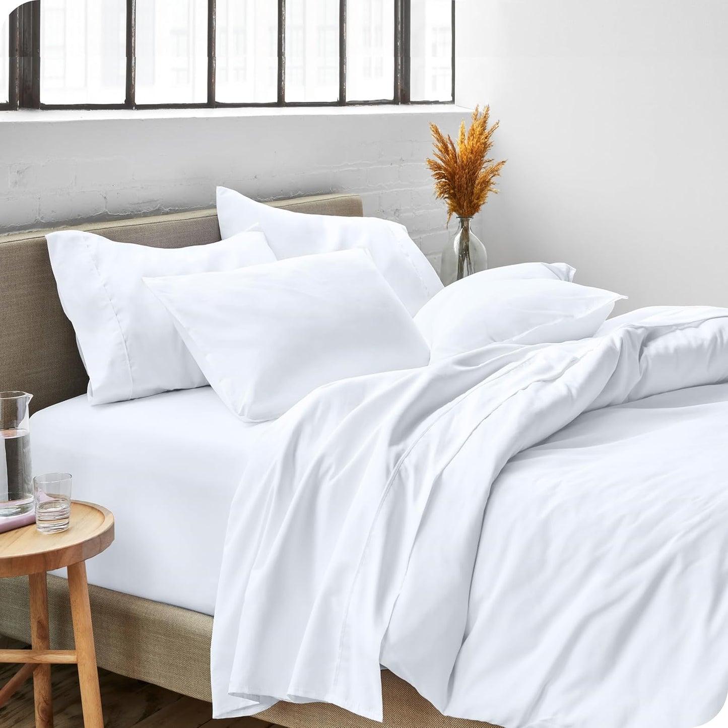 Queen Sheet Set - Luxury 1800 Ultra-Soft Microfiber Queen Bed Sheets - Double Brushed - Deep Pockets - Easy Fit - 4 Piece Set - Bedding Sheets & Pillowcases (Queen, White)